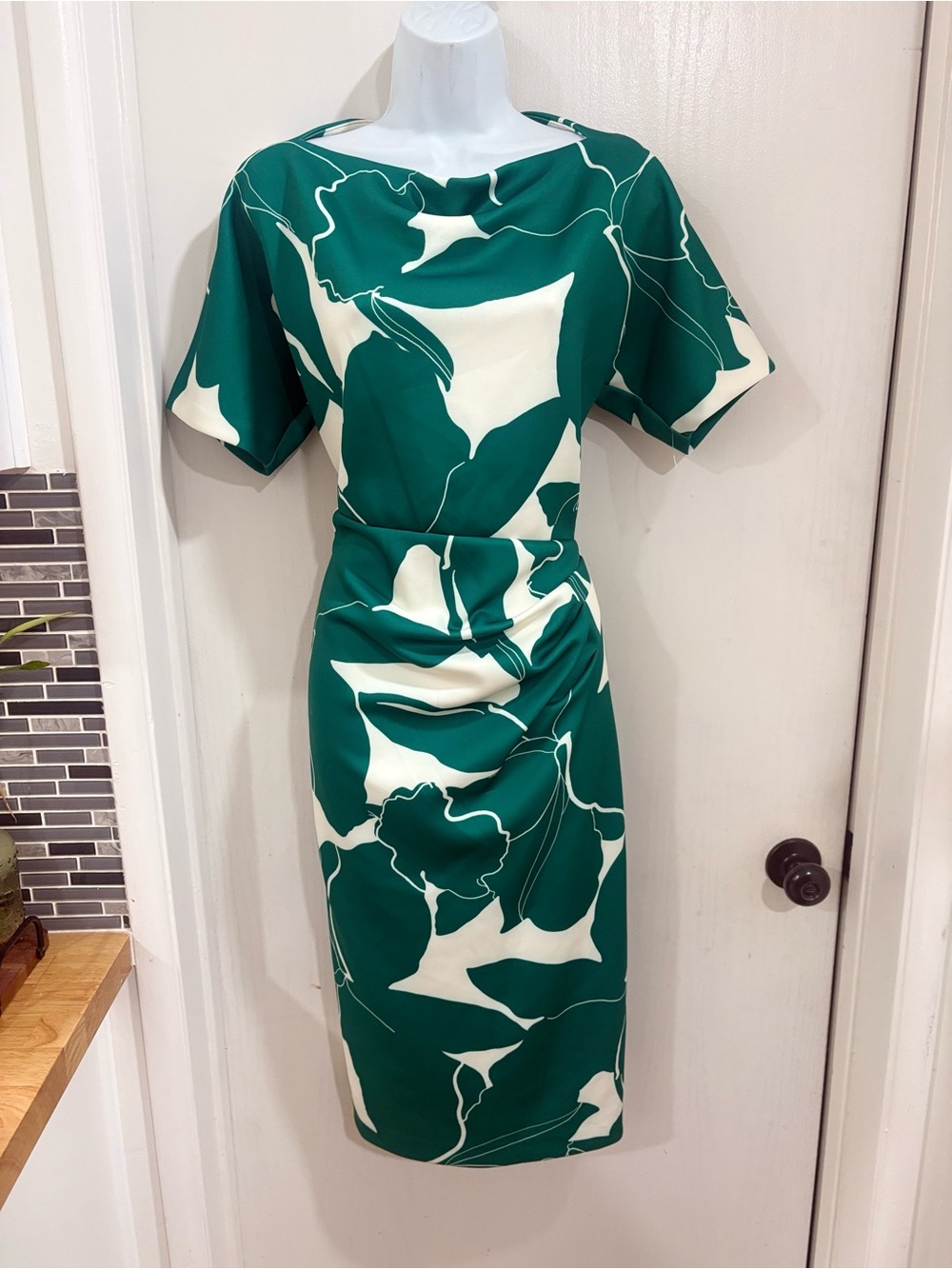 Donna Karan Green & Cream Floral Print Sheath Dress
